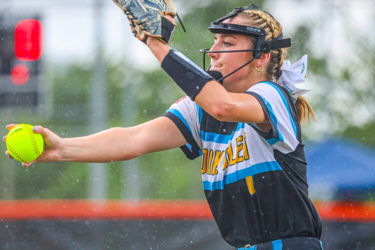 Oak Glen Begins Title Defense With Victory vs. Weir